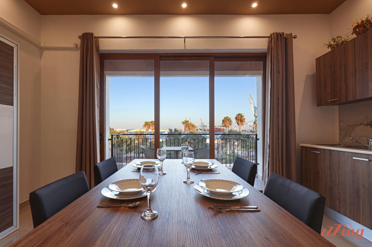 Luxurious Duplex Seafront Apt W Amazing Sea Views Birżebbuġa Esterno foto
