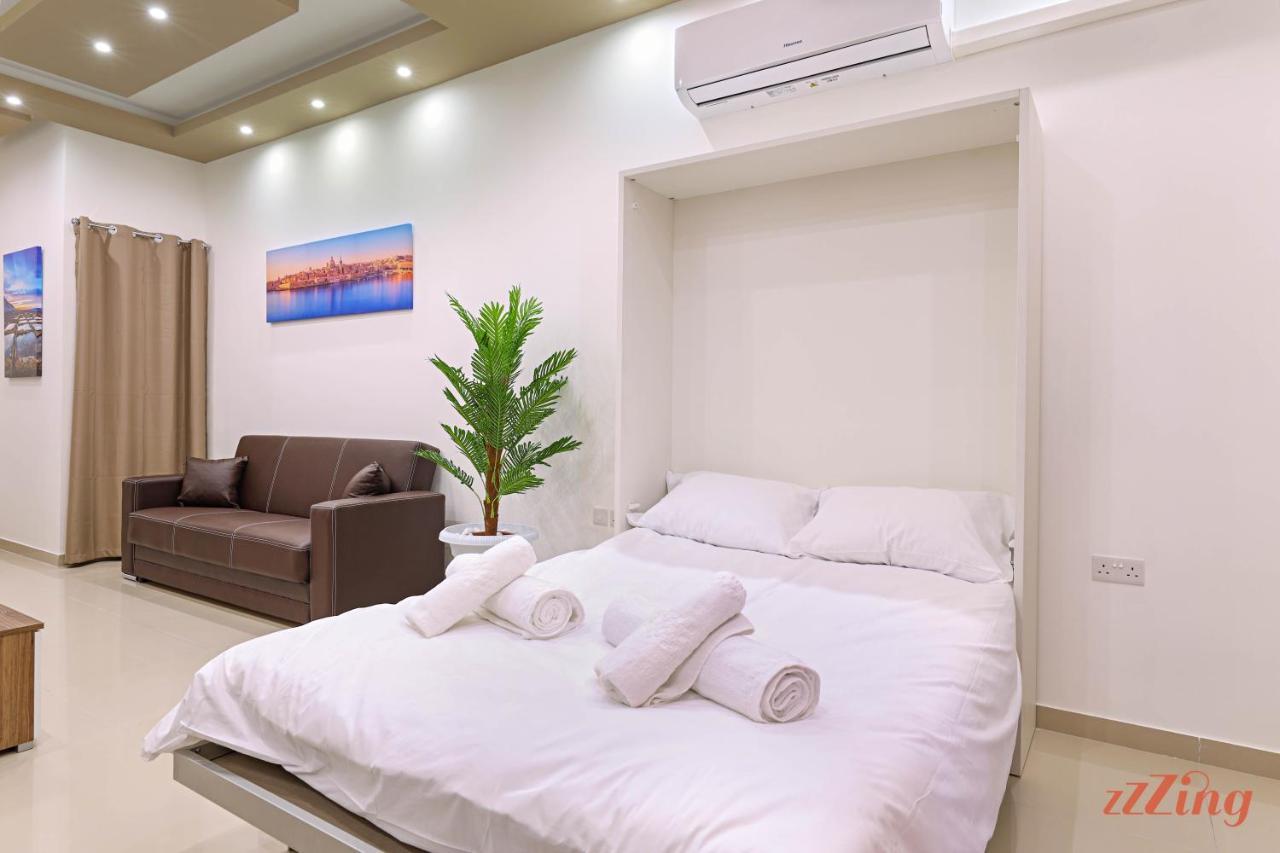 Luxurious Duplex Seafront Apt W Amazing Sea Views Birżebbuġa Esterno foto