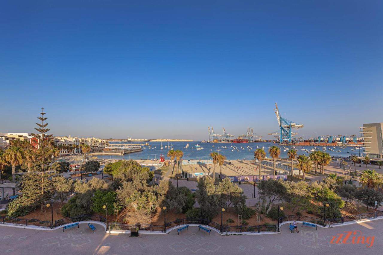 Luxurious Duplex Seafront Apt W Amazing Sea Views Birżebbuġa Esterno foto
