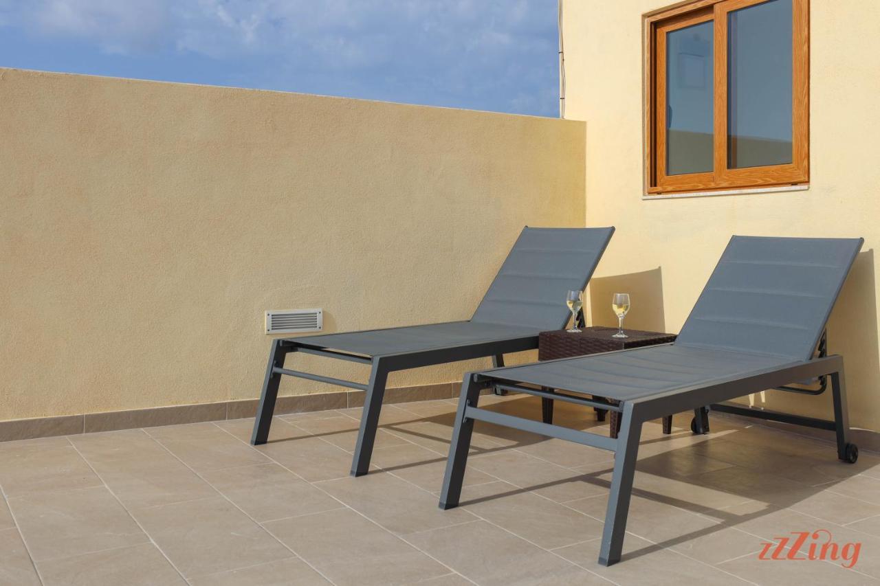 Luxurious Duplex Seafront Apt W Amazing Sea Views Birżebbuġa Esterno foto