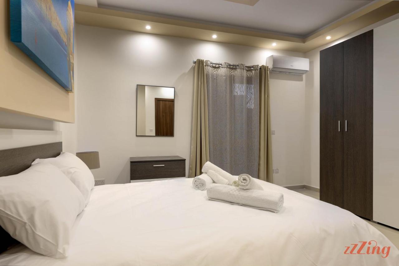 Luxurious Duplex Seafront Apt W Amazing Sea Views Birżebbuġa Esterno foto