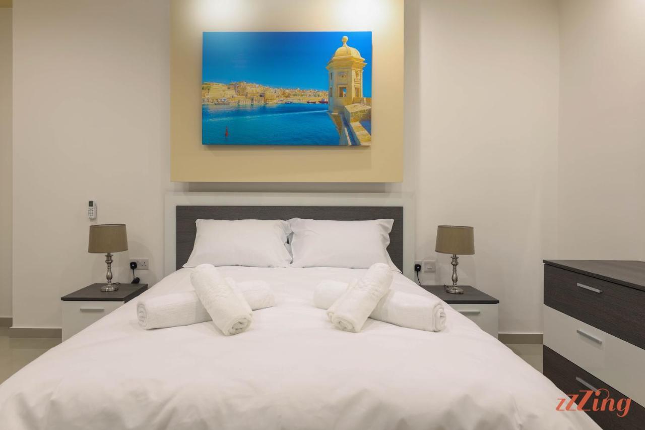 Luxurious Duplex Seafront Apt W Amazing Sea Views Birżebbuġa Esterno foto